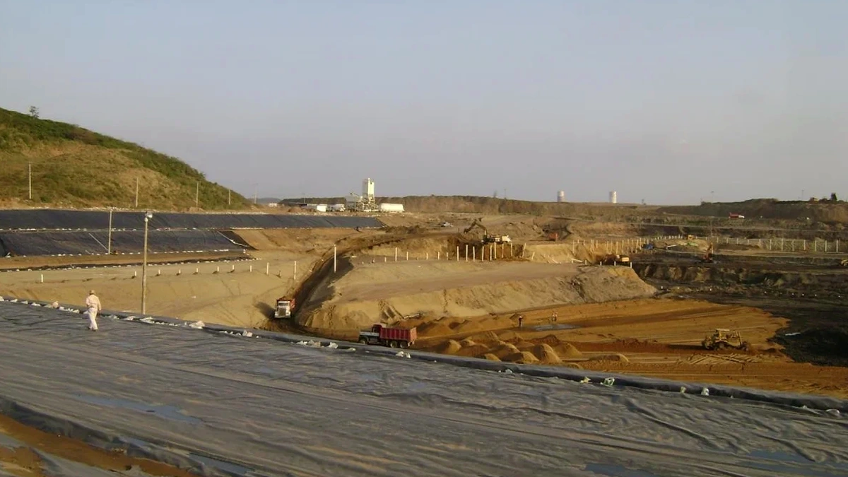 Diseño Geotécnico de Excavaciones Profundas en La Pintana